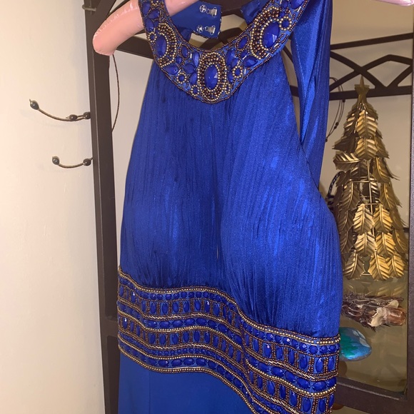 Beautiful floor length evening gown - Picture 4 of 7